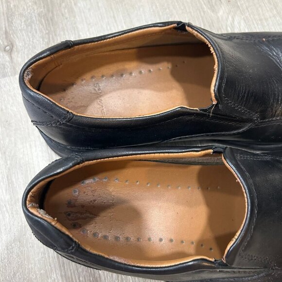 Clarks Black Leather Slip On Loafers Men's Size 9 - Picture 7 of 7